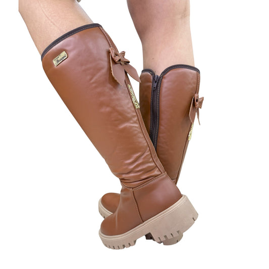 Bota Glaciar Acolchada Color Miel – Media Caña, Impermeable y Cómoda para Clima Frío