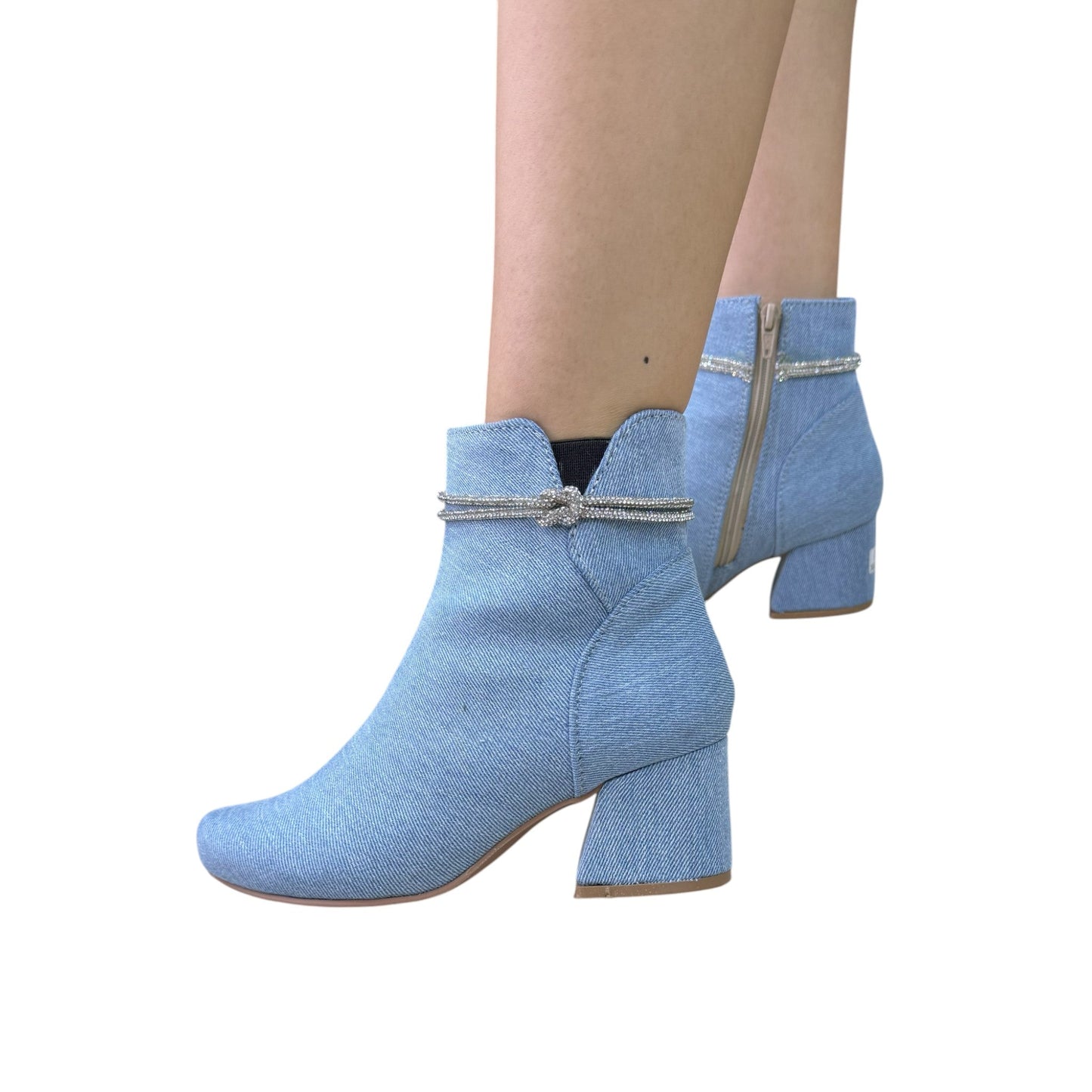 Botín Ximena Denim – Punta Redonda, Tacón 5.5 cm azul