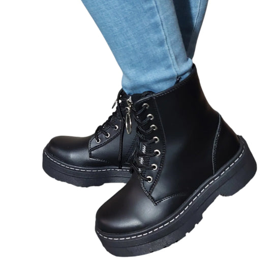 BOTIN PLANO CORDONES DR MARTIN CREMALLERA NEGRO CON CREMALLERA