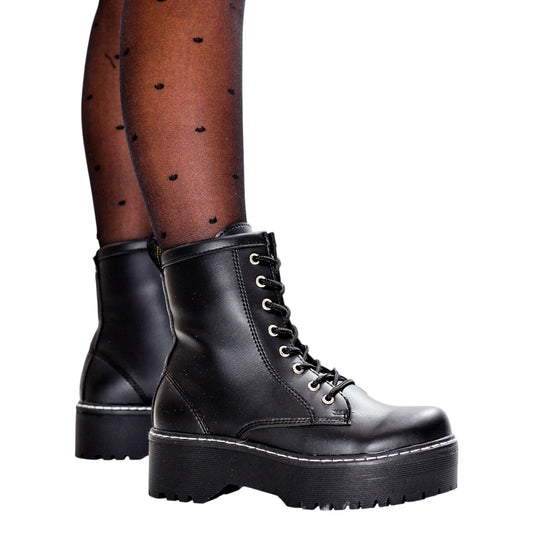 BOTIN PLANO CORDONES DR MARTIN PLATAFORMA NEGRO SUELA 4.0 CM