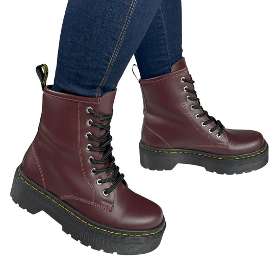 BOTIN PLANO CORDONES DR MARTIN PLATAFORMA VINOTINTO SUELA 4.0 CM