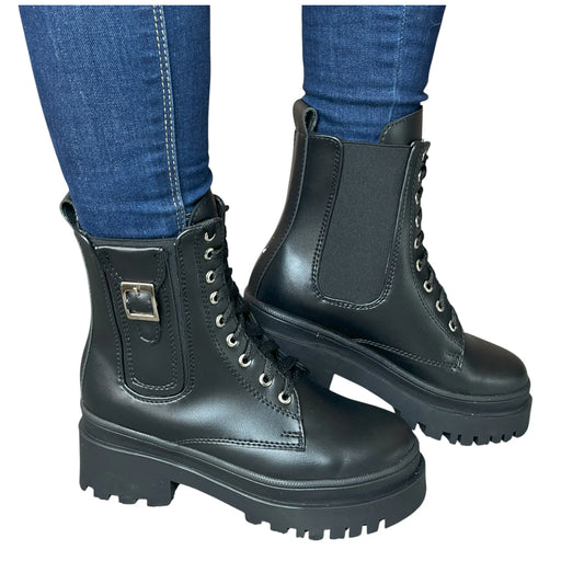 BOTIN PLANO CORDONES EMILY NEGRO CON HEBILLA