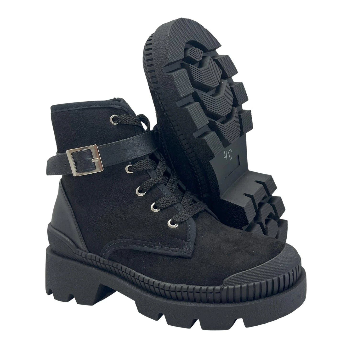 BOTIN PLANO CORDONES JADE NEGRO CON HEBILLA