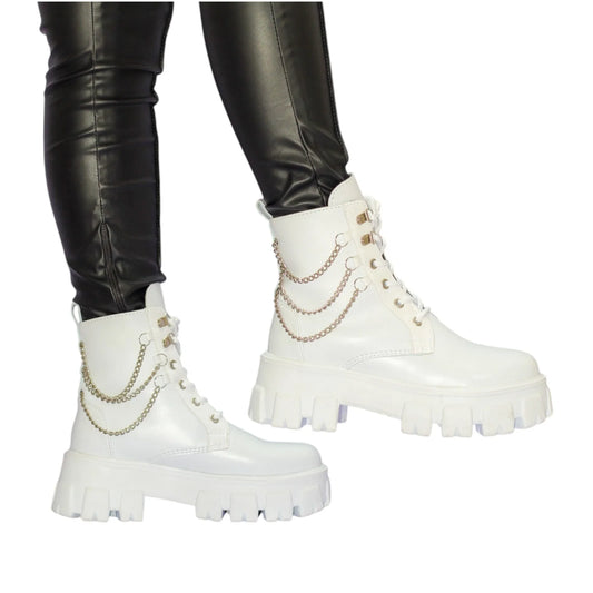 BOTIN PLANO CORDONES SUECIA BLANCO CON CADENA