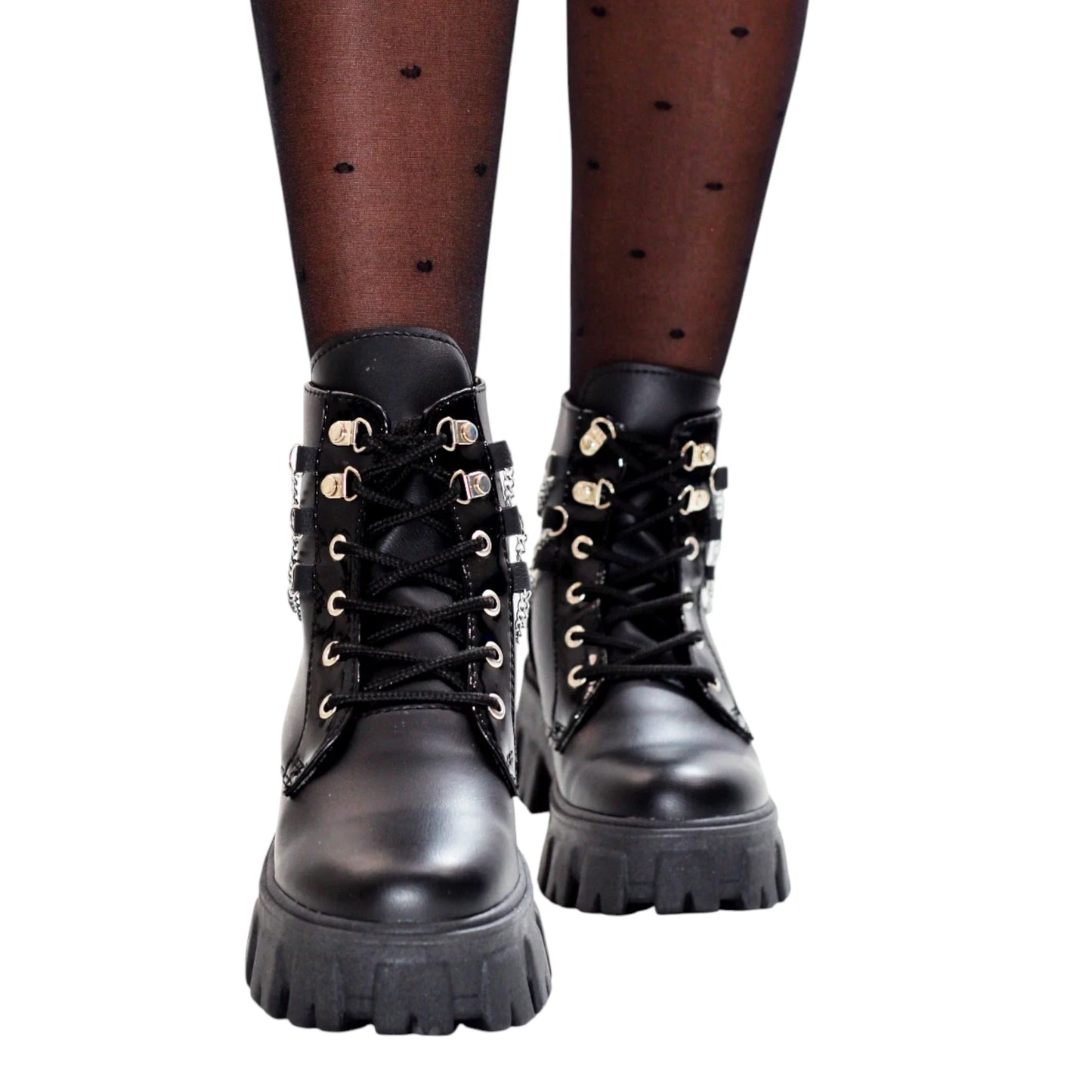 BOTIN PLANO CORDONES SUECIA NEGRO CON CADENA