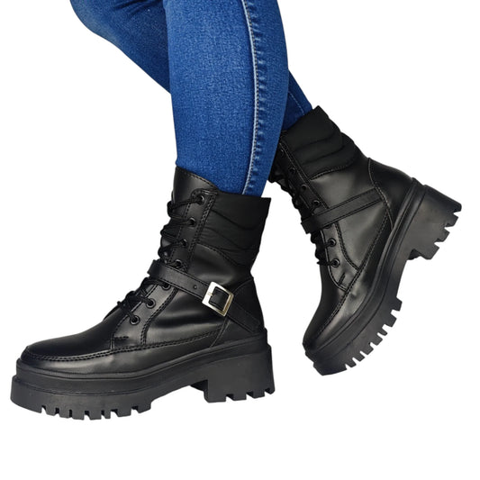 BOTIN PLANO CORDONES TROYA NEGRO CON HEBILLA