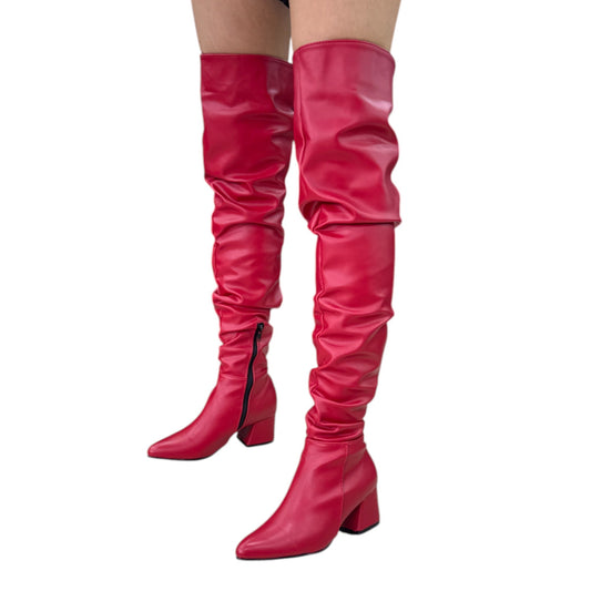 Bota extralarga Roja acabado tipo cuero Karol GROJO