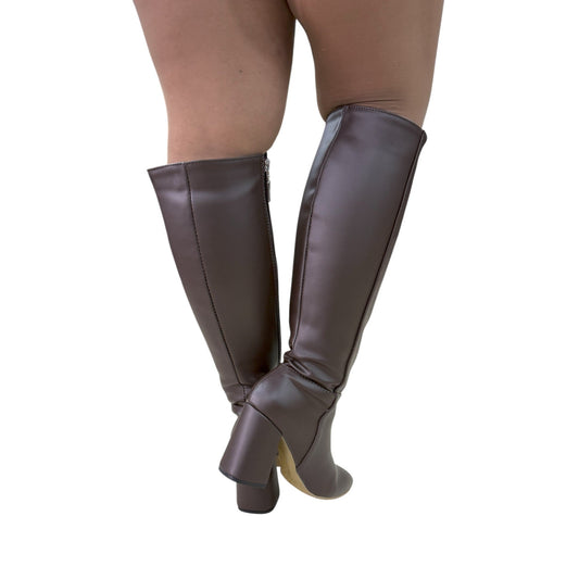 Bota media caña Café acabado tipo cuero Luna Puntuda