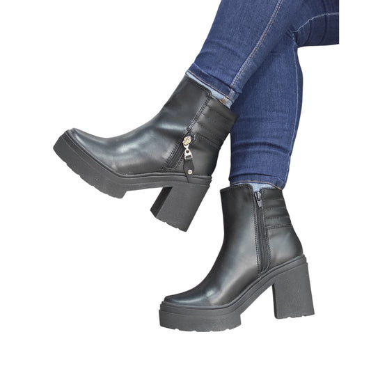 MARIAN BASE CUERO NEGRO