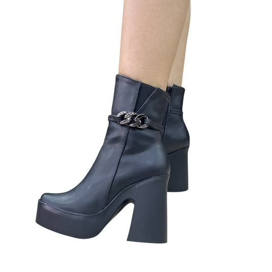 KAROL CADENA BASE CUERO NEGRO