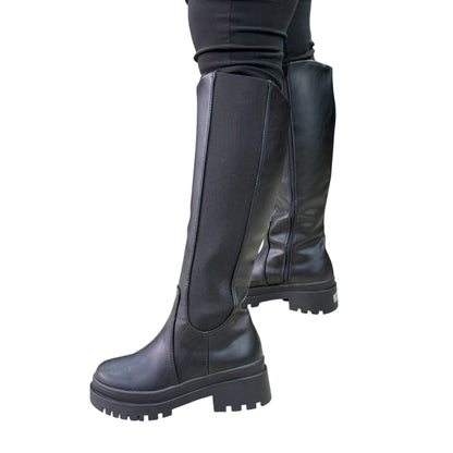 BOTA ISABELLA BASE CUERO NEGRO