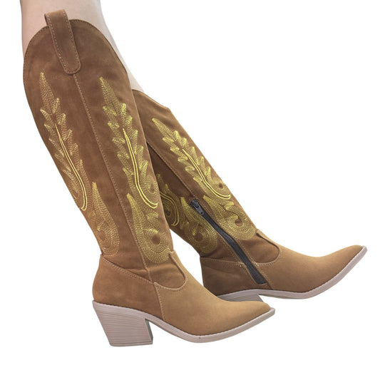 Bota Texana Miel Gamuza Caña Alta – Tacón 5.5 cm