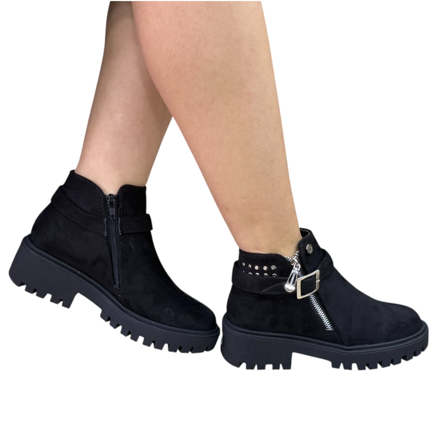 BOTIN PLANO 2705 GAMUZA NEGRO (CORREA Y TACHES)