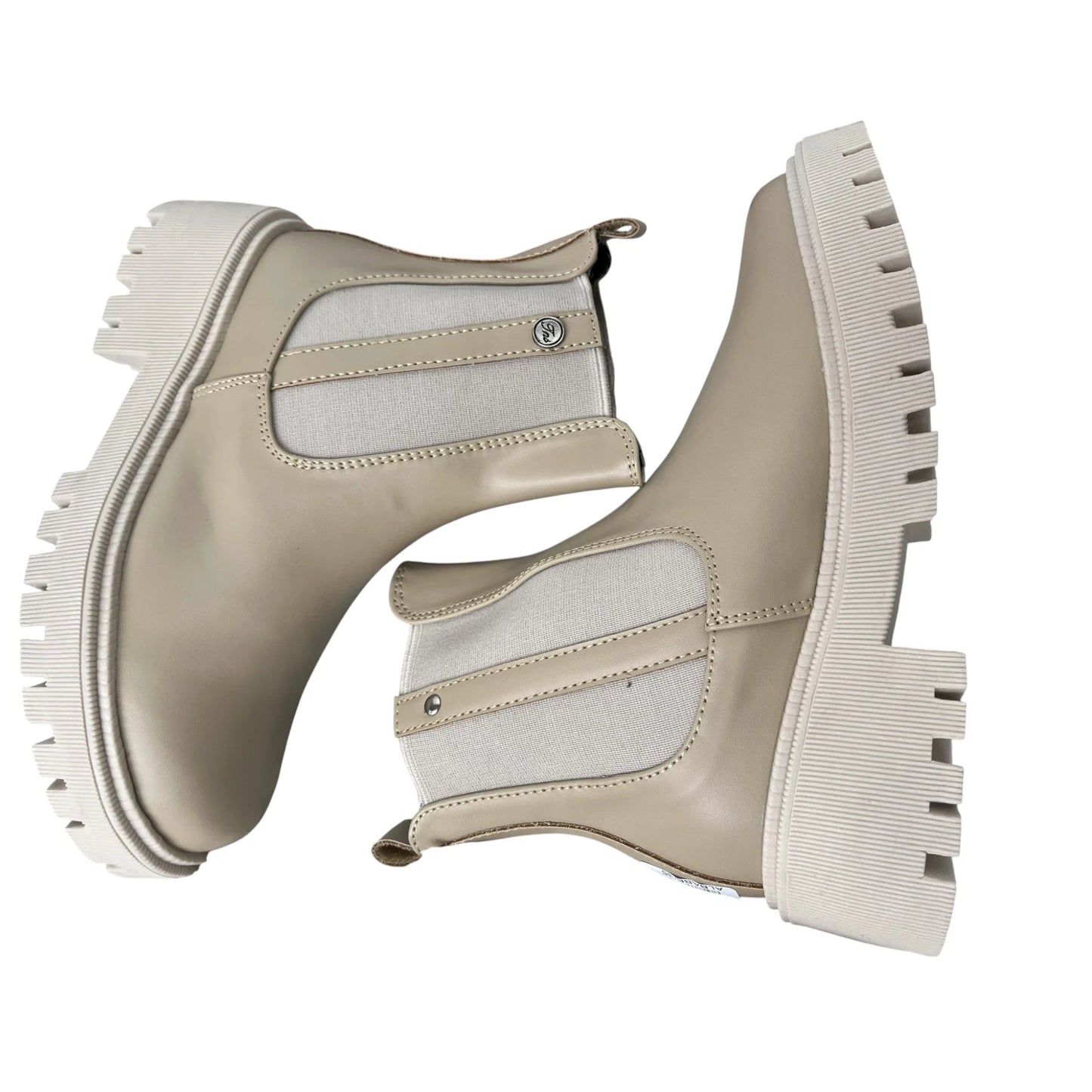 BOTIN PLANO ALEJA BEIGE SUELA 3.5 CM