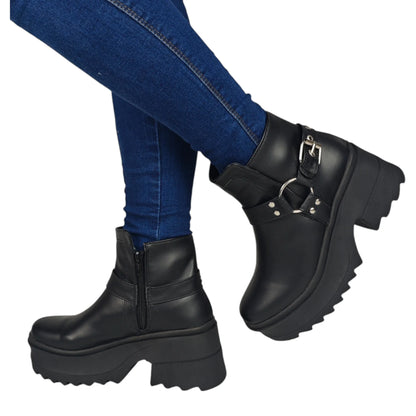 BOTIN PLANO BOSTON 2 NEGRO CON HEBILLA