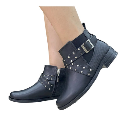BOTIN PLANO GINA NEGRO CON HEBILLA