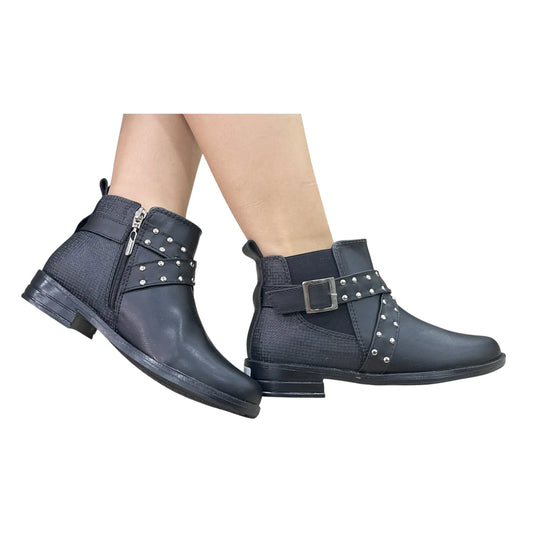 BOTIN PLANO GINA NEGRO CON HEBILLA
