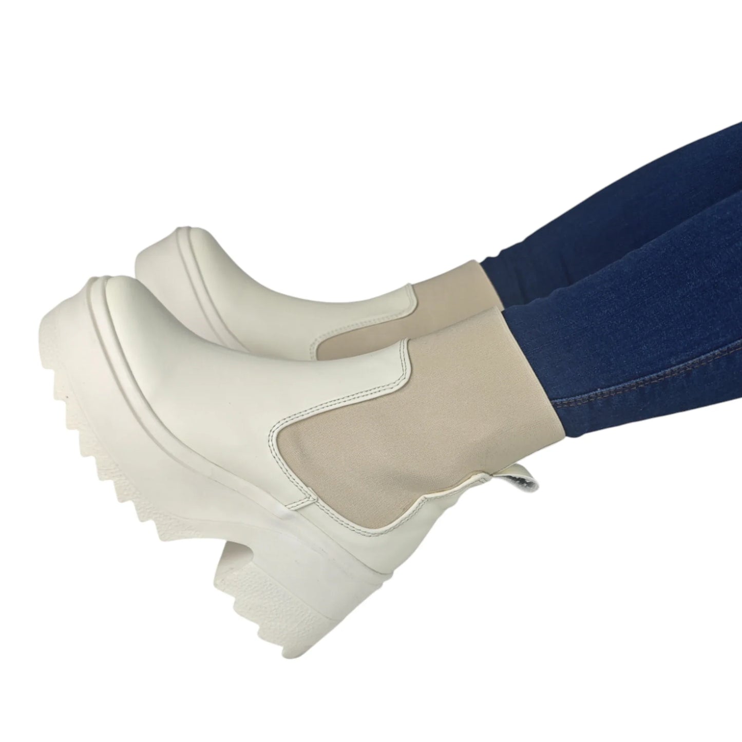 BOTIN PLANO SIMONA ALMENDRA SUELA 6.5 CM