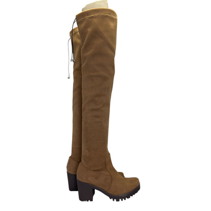 Bota extralarga Miel gamuza y licra stretch Celeste