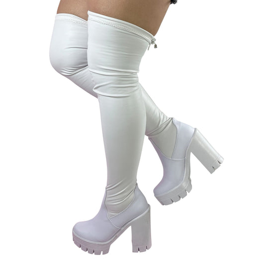 Bota extralarga Blanca acabado tipo cuero y licra stretch Celeste 7.5
