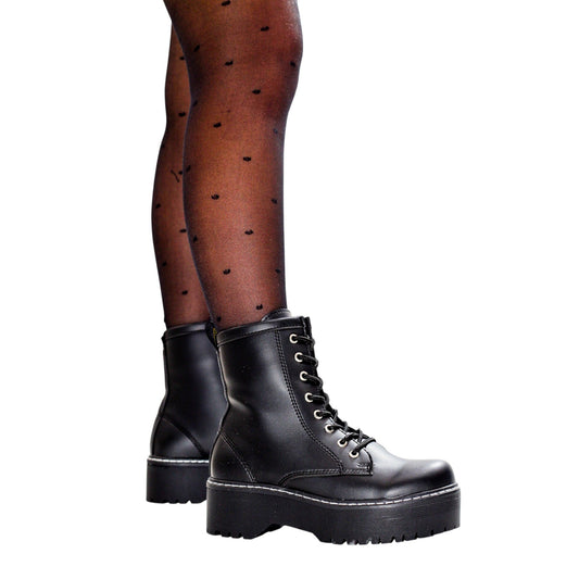 BOTA DR MARTEENS PLATAFORMA Y CORDON BASE CUERO NEGRO