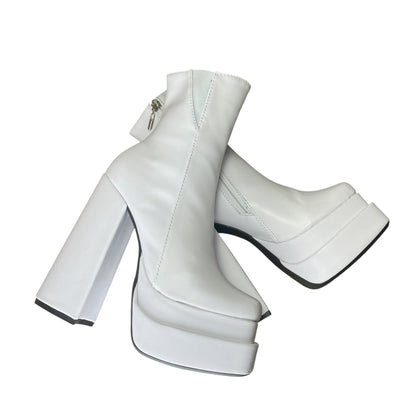 KAROL BRATZ BASE CUERO BLANCO