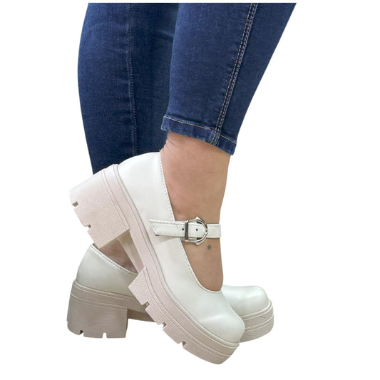 Zapato plano Almendra acabado tipo cuero Mafalda
