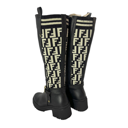 Bota media caña Negro acabado tipo cuero Mery