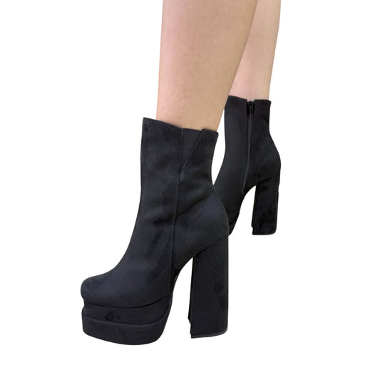 KAROL BRATZ GAMUZA NEGRO