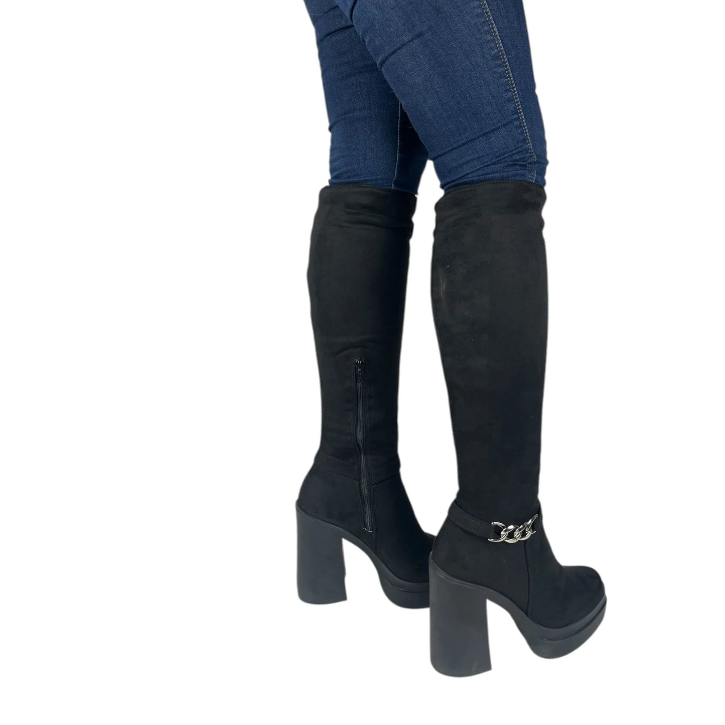 Bota caña alta Negra gamuza y licra stretch Celeste Cadena