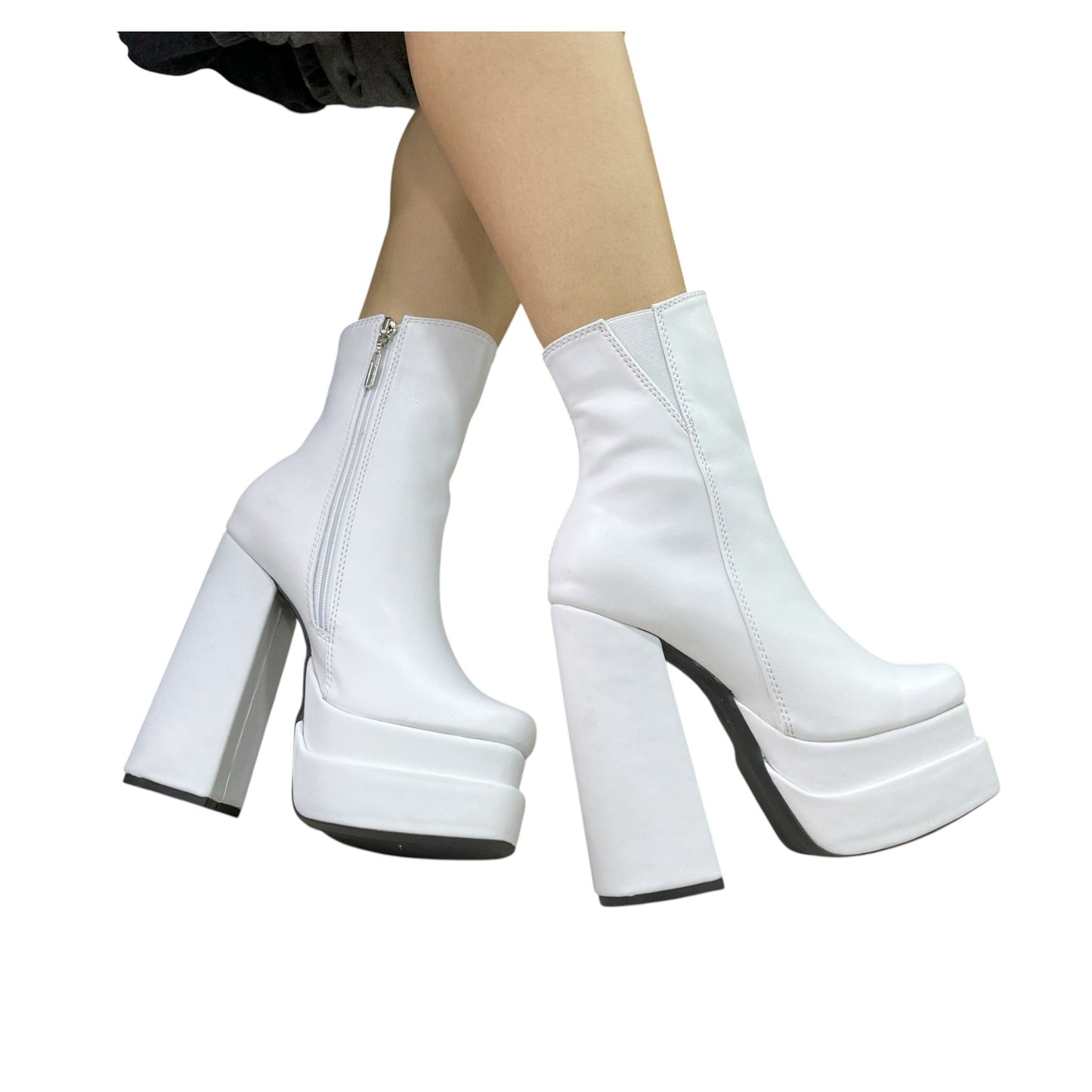 KAROL BRATZ BASE CUERO BLANCO