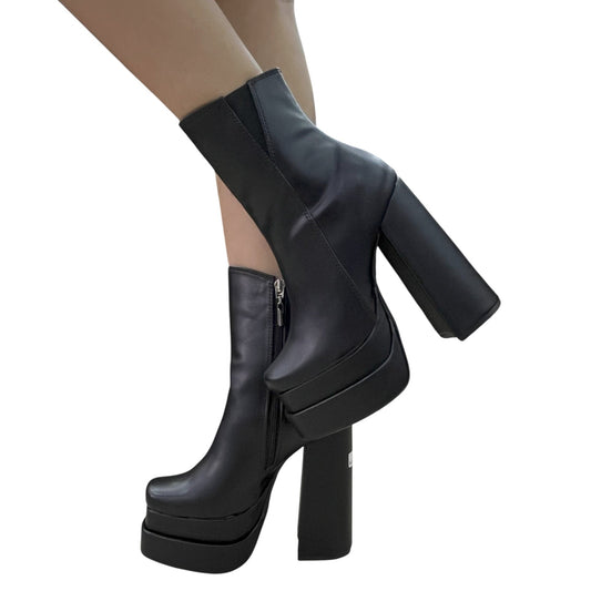KAROL BRATZ BASE CUERO NEGRO